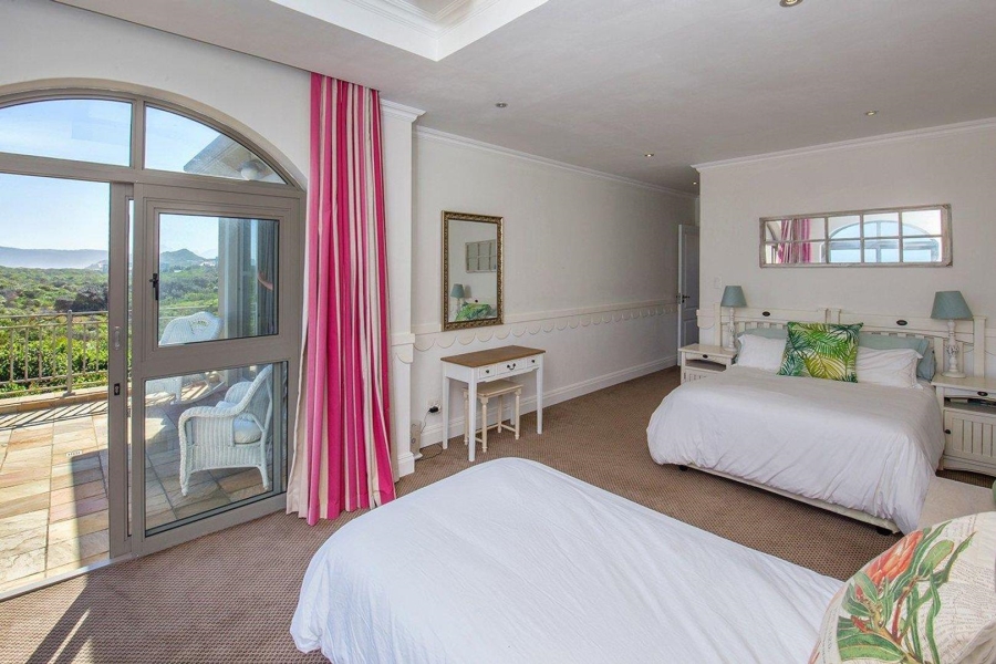 6 Bedroom Property for Sale in Myoli Beach Western Cape